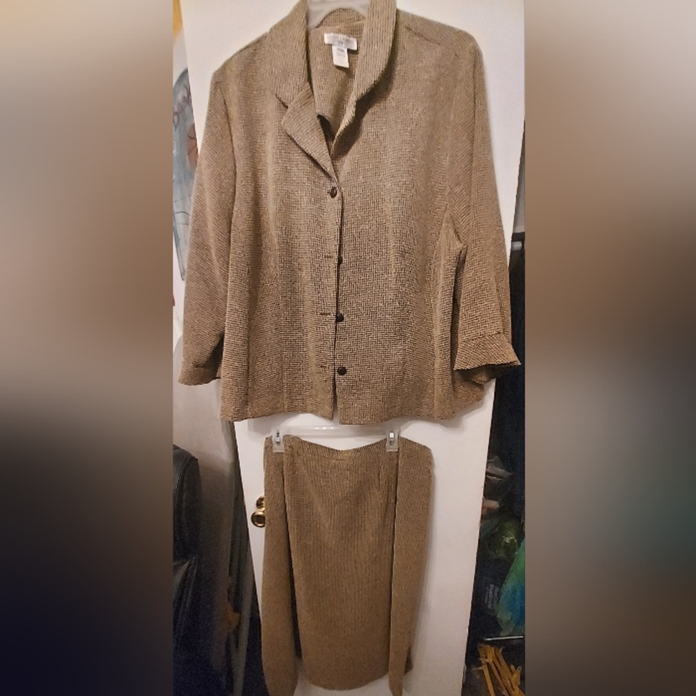 Woman Skirt outfit